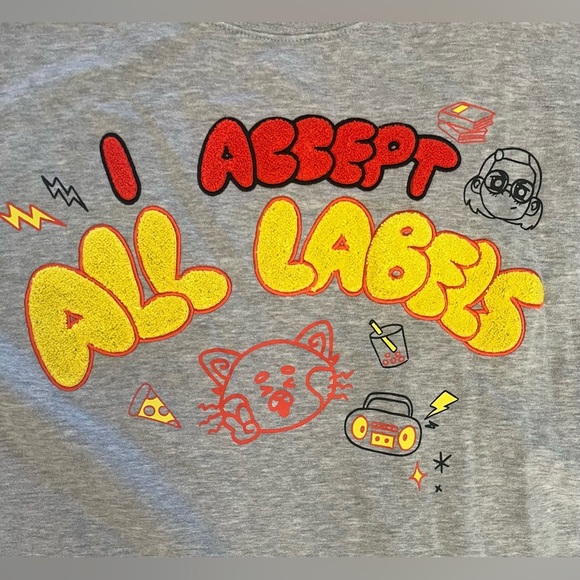 Disneys Pixar’s “turning red” Womens sweatshirt Sz XXL extra extra large - Picture 2 of 6